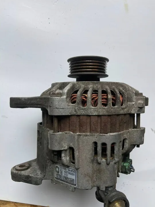 Vaihtovirtageneraattori Subaru OE 23700AA450 image 3