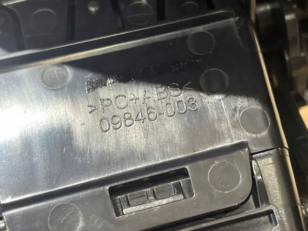 Entrada de ar console Land Rover OEM 09846003 Usado image 5