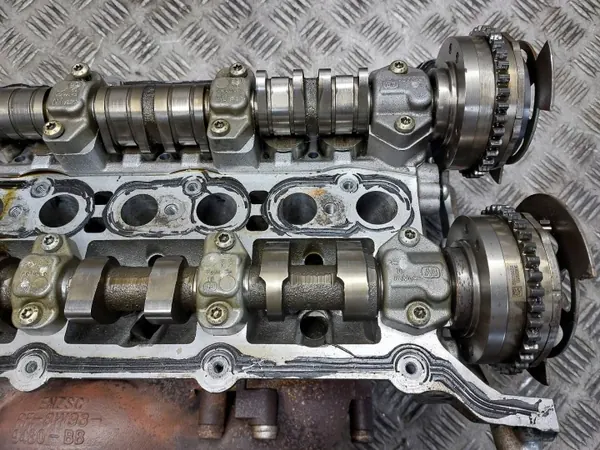 Cilinderkop en Nokkenassen Jaguar XF X250 5.0 V8 image 3