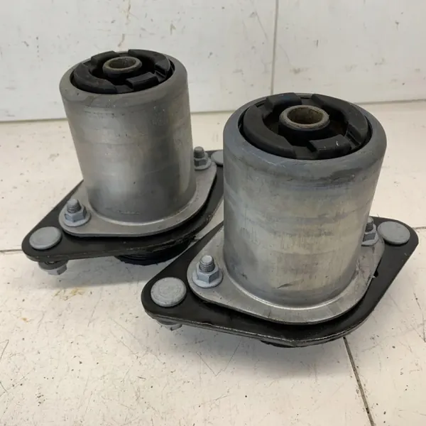 Jeu de Silentblocs de Châssis OEM 585236589658953214584 Dodge RAM image 4