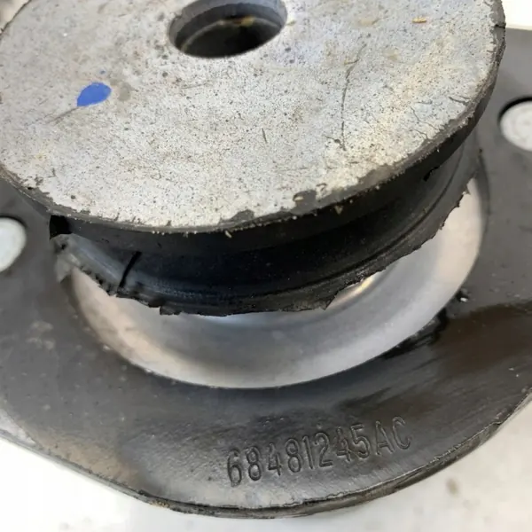 Jeu de Silentblocs de Châssis OEM 585236589658953214584 Dodge RAM image 7