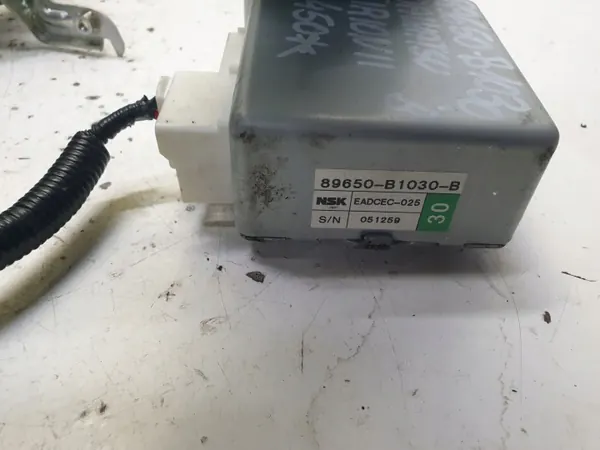 Dirección asistida eléctrica Daihatsu Sirion II OEM 89650-B1030-B image 5