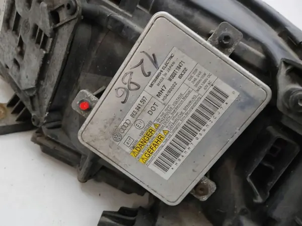 Audi OE 8K0941003G Faro Izquierdo image 7