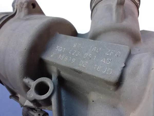 Cárter da caixa SEAT LEON III OEM 5Q1423051AB image 8