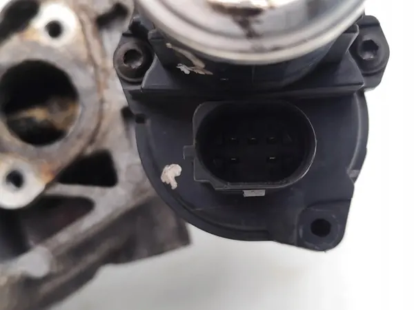 EGR-venttiili Skoda Fabia 1.2 TDI Diesel 03P131512C image 5