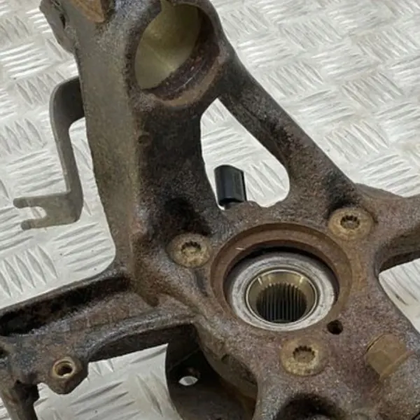 OEM 5Q0256P Etu-oikea nivelpylväs Skoda Octavialle image 5