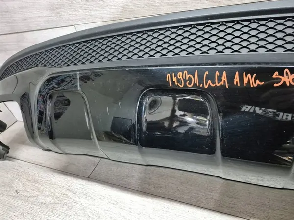 Mercedes-Benz GLA W156 2014 Nedre Stötfångar Trim Bak A1568852825 image 4