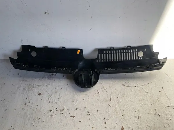 VW Golf VIII ACC Radar Grill 5H0853651N image 2