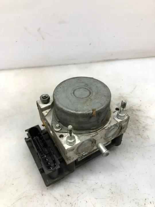 ABS-pumpstyrenhet OEM 0265232371 Begagnad image 2