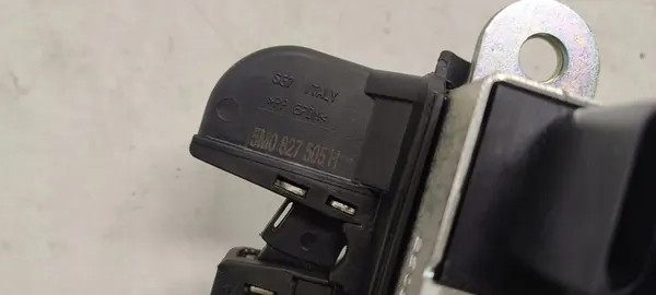 Baklucka Lås Bak VW Tiguan Golf VI 5M0827505H image 3