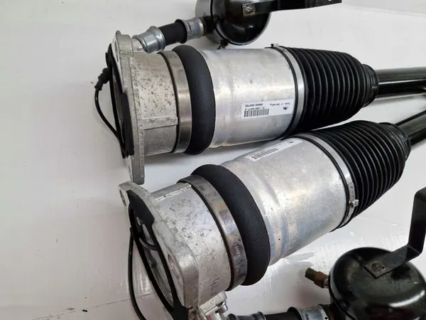 Amortizzatore AIRMATIC AUDI A8 D3 4E0616001K 4E0616002K image 9