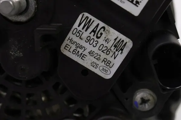 Vaihtovirtageneraattori VW Golf VIII Skoda Octavia IV 2.0 TDI OEM 05L903026N image 2