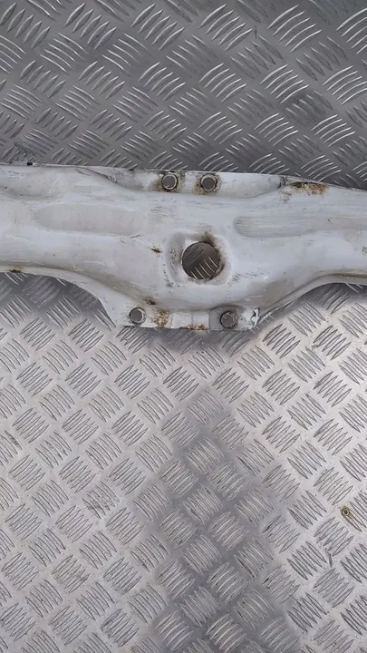 Etupuskuri Vahvistus Mercedes Sprinter W906 image 4