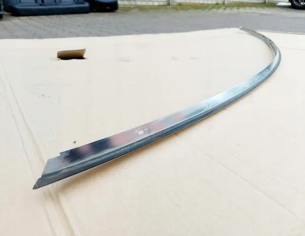 Rail de toit gauche chromé Tesla Model 3 1083519-00-D image 7