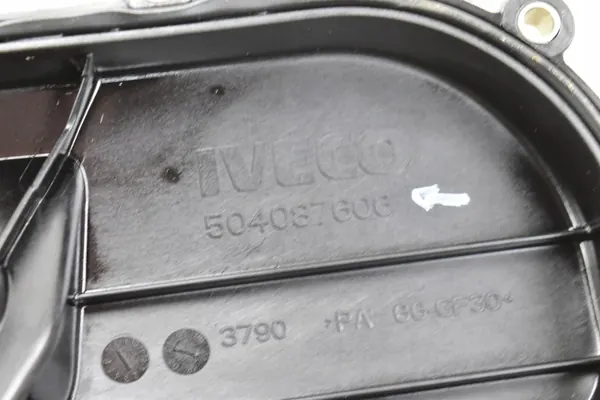 Iveco OE 504087606 Culasse de Distribution Usagée image 3