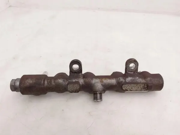OEM 9821399680 Rail d'injection pour Citroën Berlingo image 3
