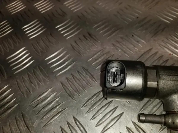 Insprutningsrälssensorer OEM A6510700495 Jeep Compass image 7