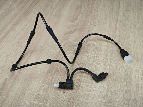 VDC stötdämparkabel OEM 6869522 höger bak image 2