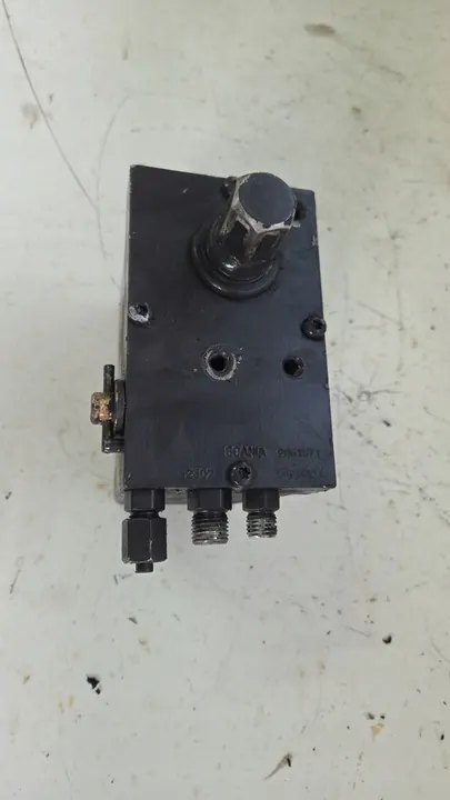 Pompe de levage cabine Scania R S P G NGS 2861571 image 4