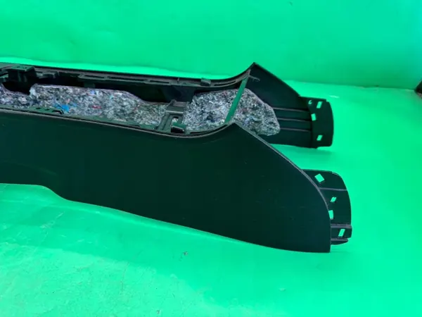 Accoudoir de console centrale Kia OE avec porte-gobelet image 3
