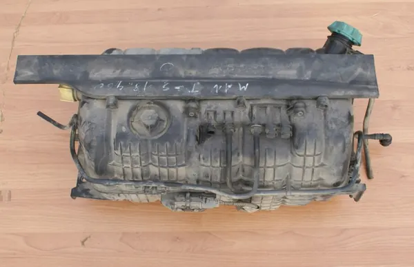 Réservoir d'expansion OEM 81.06102-6232 pour MAN TGX image 2