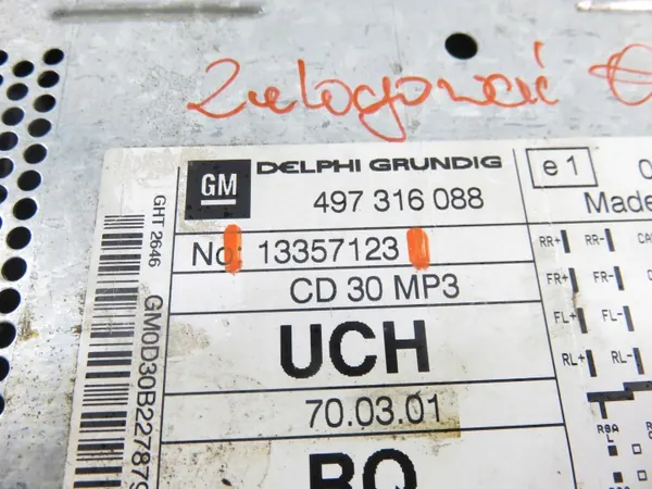 Rádio OEM 13357123 para Opel Astra III H GTC image 3