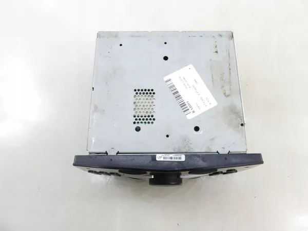 Rádio OEM 13357123 para Opel Astra III H GTC image 8
