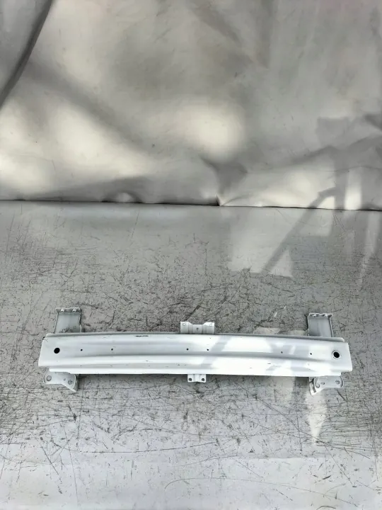Viga parachoques delantera MG5 EV OEM 10798706 - Usado image 2