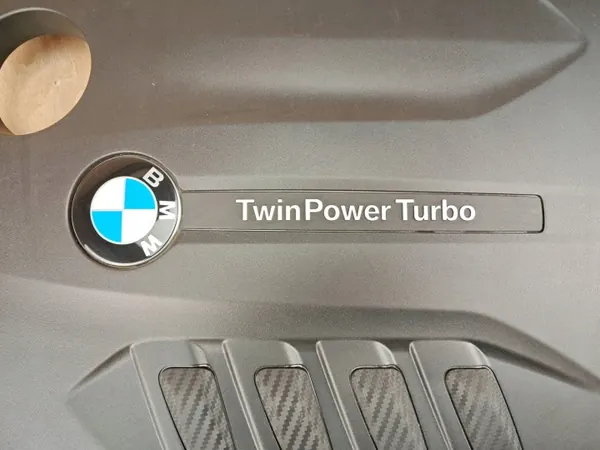 BMW Motorabdeckung OEM 8579541 - Gebraucht, 26km image 5