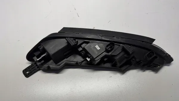 Faro Derecho DRL LED OEM 92208-J9000 Hyundai Kona EV image 3