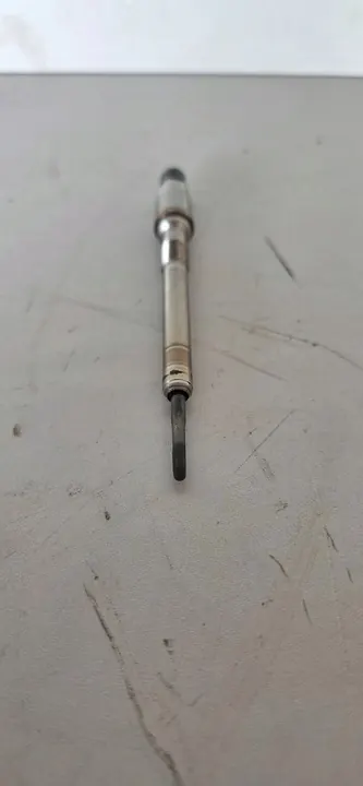 Gloeiplug Volkswagen PASSAT B8 image 5