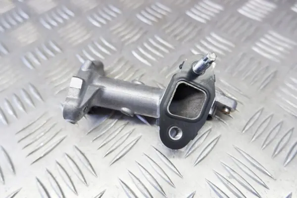 EGR-Rohr OEM 2562415010 für Toyota Yaris Hybrid image 7