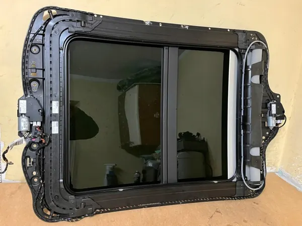 Audi Q3 8U Panoramadach OEM 8U0877041A 8U0959591 image 4