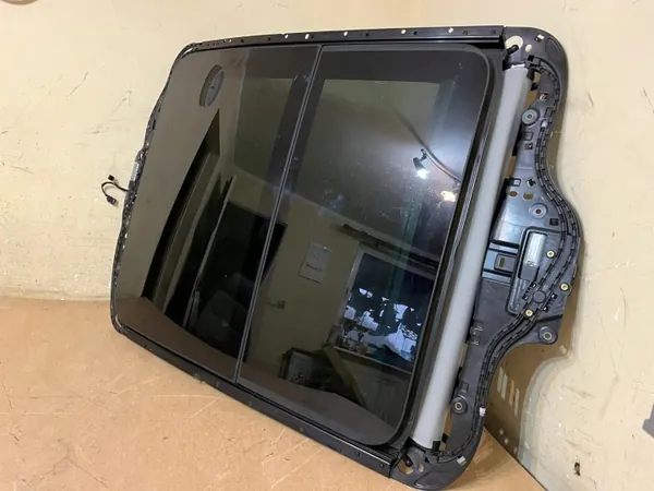 Audi Q3 8U Panoramadach OEM 8U0877041A 8U0959591 image 5