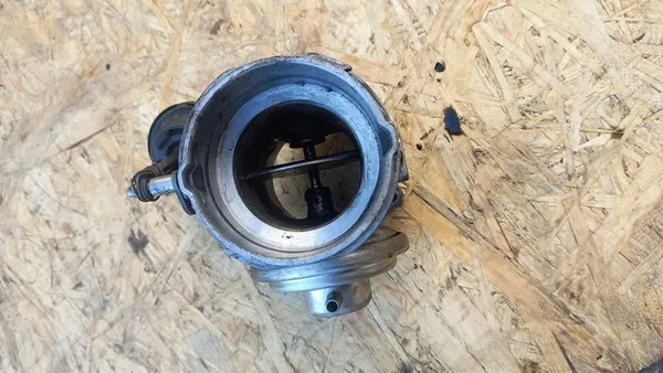 EGR Volkswagen Passat B5.5 1.9 TDI Sedan 038131501J image 2