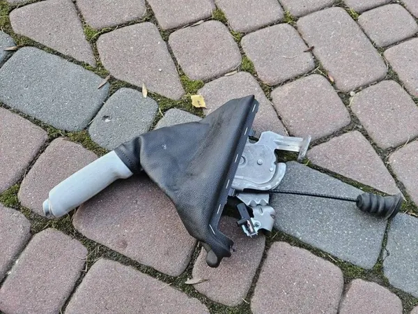 Käsijarruvipu OEM 13429570 Opel Adamille image 2