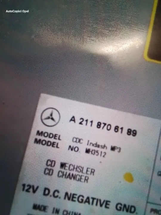 Panel Cambiador CD Mercedes-Benz CLS W219 OEM A2118706189 image 3