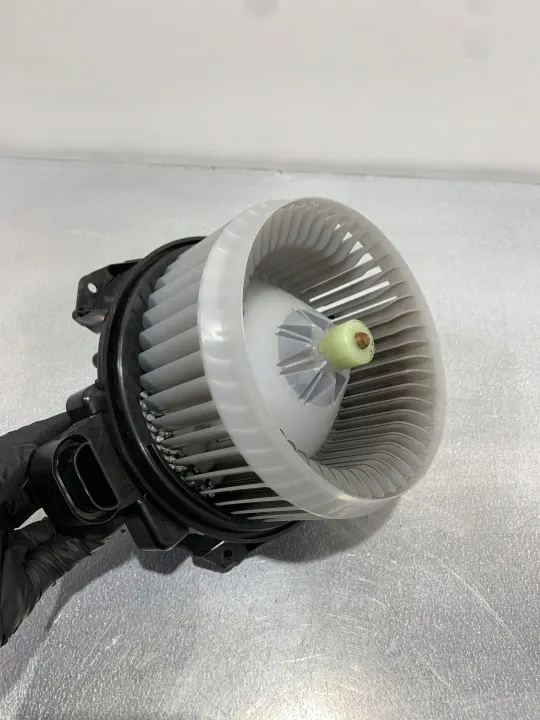 Toyota Prius Bläsmotor OEM FBZ19253 - Begagnad image 5