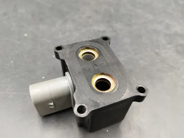 ASC20190811004 Conector Válvula Compressor - Usado image 6
