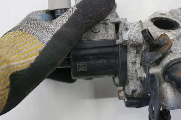 OEM EGR-koeler voor Hyundai IX35 Kia Sportage III 1.7CRDI image 3