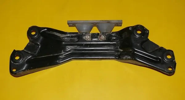 Uitlaatbevestiging Audi A6 C6 3.0 TDI 04-08 image 2