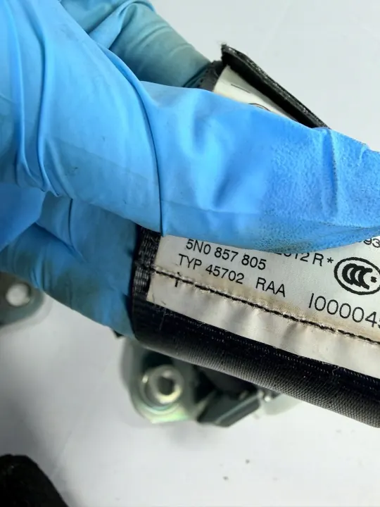OEM 5N0857806 5N0857805 Tensores Cinturón Traseros image 3