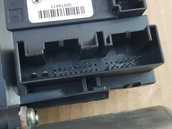 OEM 1K0959793C Fensterheber Links Vorne - Gebraucht image 6