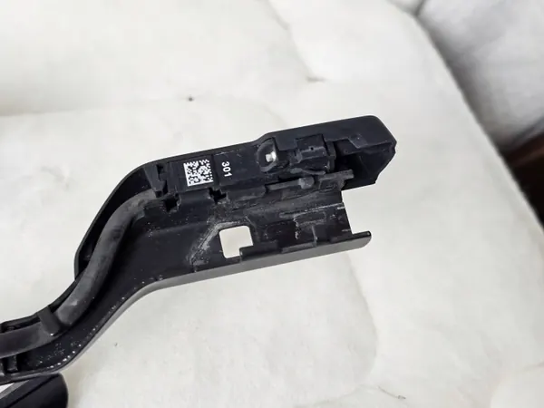 OEM 9810664980/80 Vindrutearmar Fram Peugeot image 3