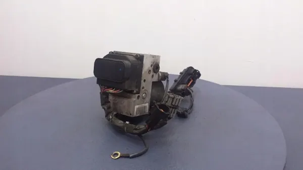 Nissan ABS-pomp OEM 47600-8H710 voor X-Trail T30 2.0 image 2