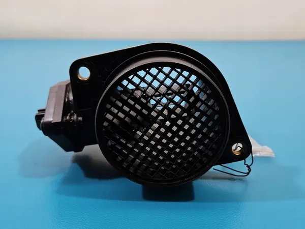 Luftmassenmesser VW Passat B5 1.8 T image 4