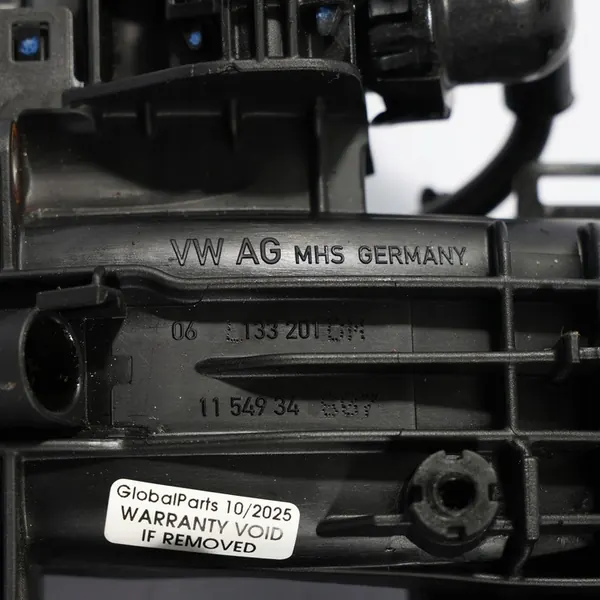 Audi TT A3 8V A4 B9 2.0 TFSI Ansaugkrümmer 06L133201DM image 4