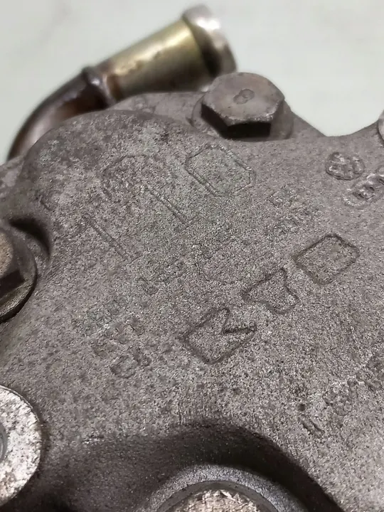 Bomba de direção assistida Audi A4 B7 2.0i image 5