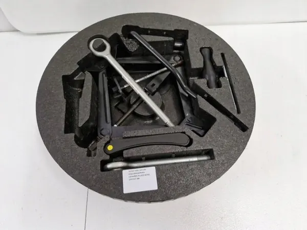 Fiat 500L Tavaratilan sisäosa OEM 1 - Käytetty image 2