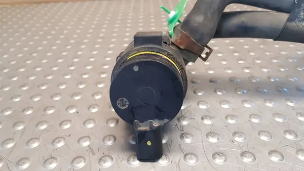 Vattenpump Kit VW T5 Lift 2.0 TDI 7E0965561C image 5